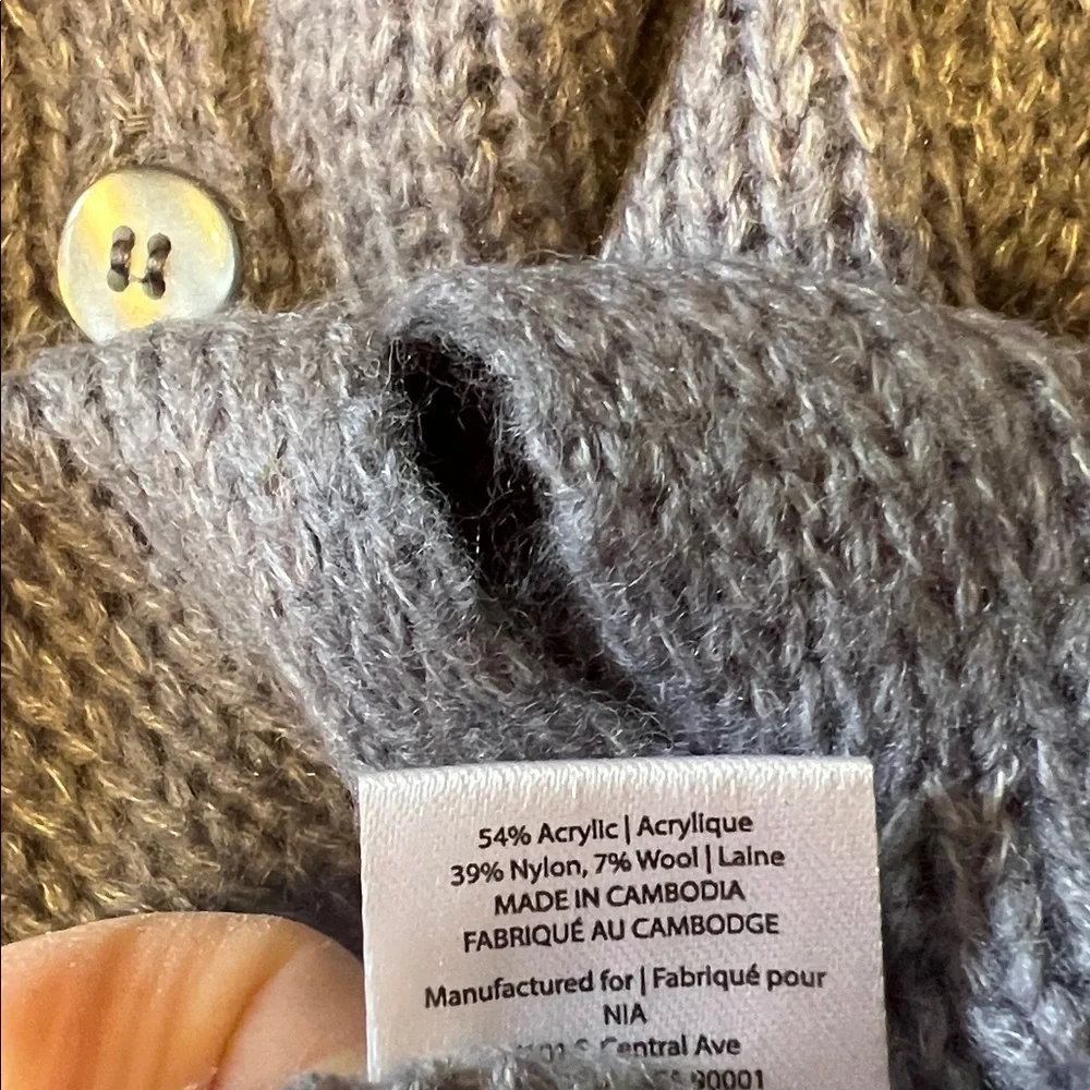 Nia nwt size